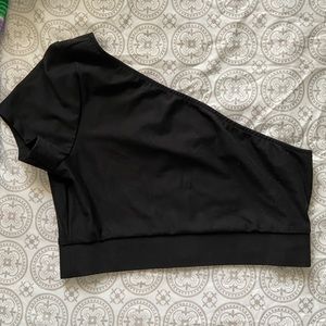 One shoulder crop top